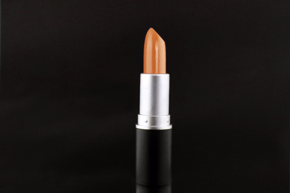 LAY-OUT || Cream Vegan Lipstick